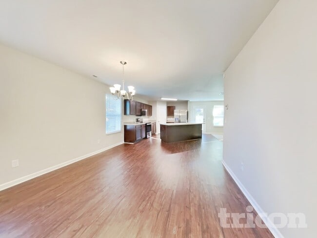 Photo - 226 Hallow Oak St