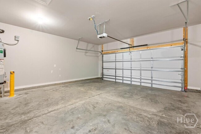 Photo - 142 Bottlebrush Dr