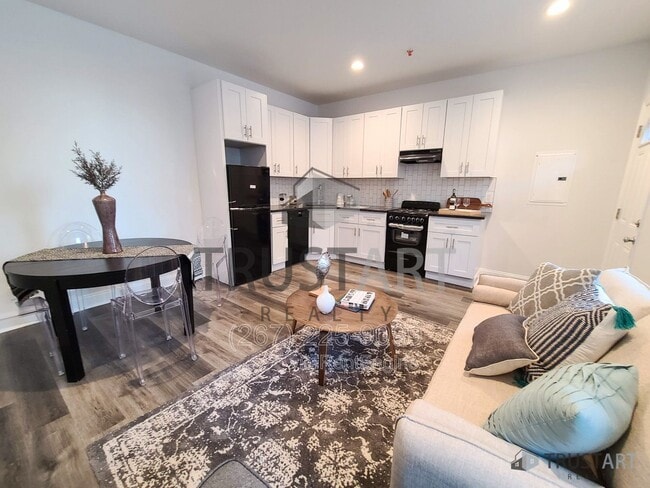 Photo - 4732 Longshore Ave Unit 2