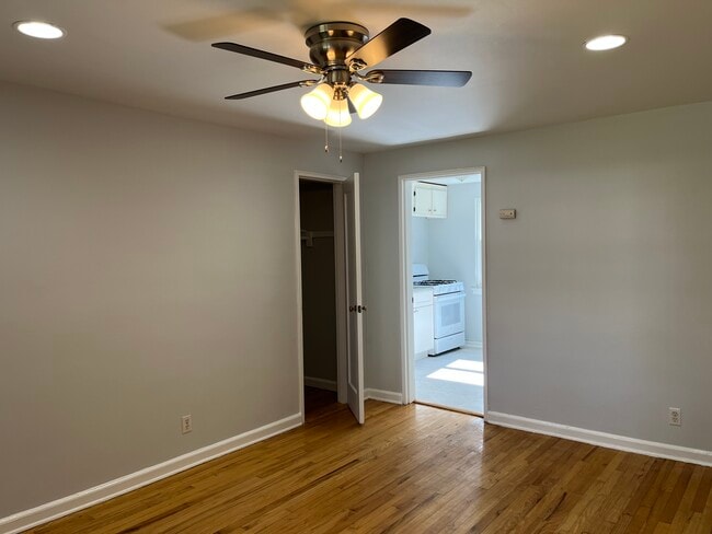 Photo - 15A Carolyn Ter Unit 15a