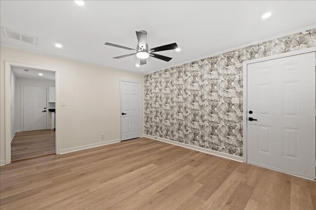 Photo - Remodeled 2bd/ 1ba Duplex near Duke University