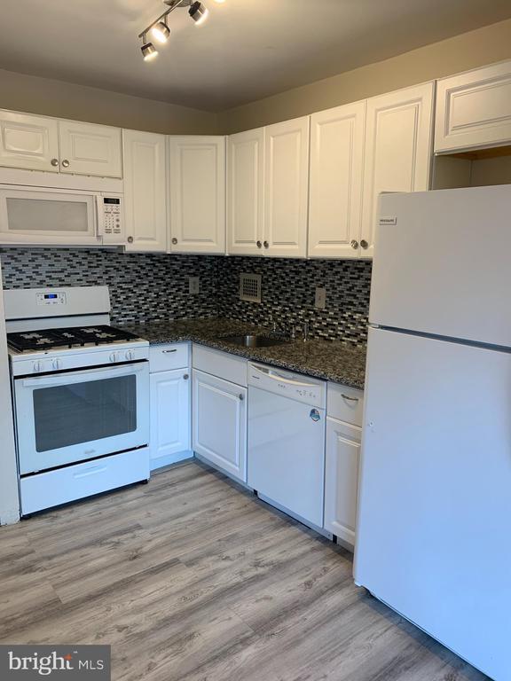 Photo - 6141 Leesburg Pike Unit 603