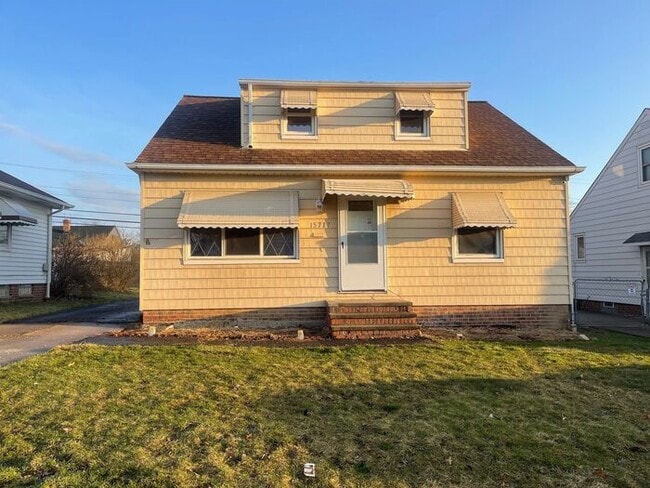 Building Photo - 15717 Northwood Ave