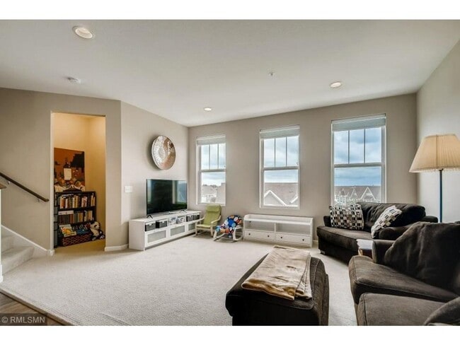 Photo - Spacious Modern Townhome in Prime Apple Valley Location | 4 Bed 4 Bath for $2,999!
