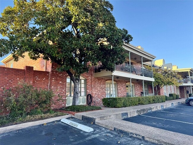 Building Photo - 7920 Rockwood Ln Unit 138