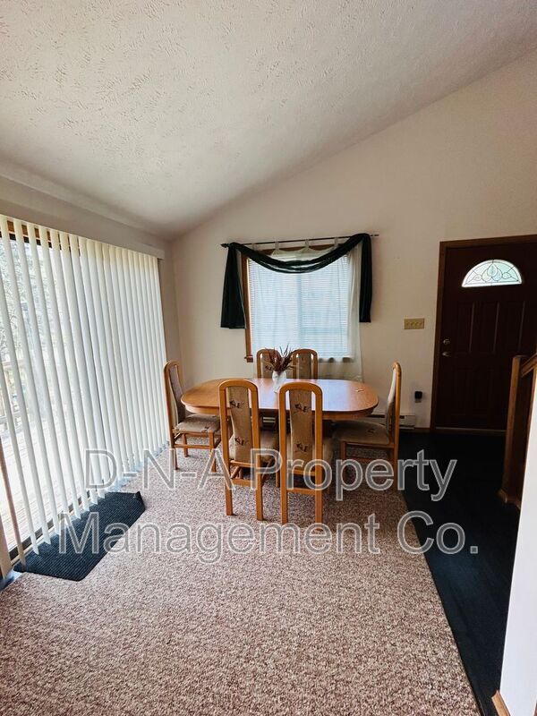 Photo - 954 Country Pl Dr
