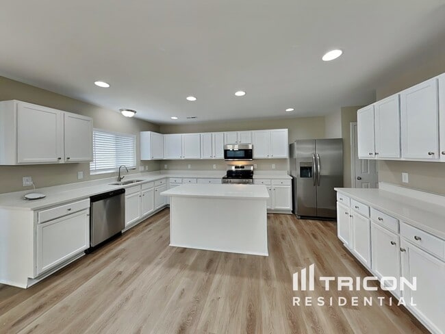 Photo - 305 Lameshur Ln