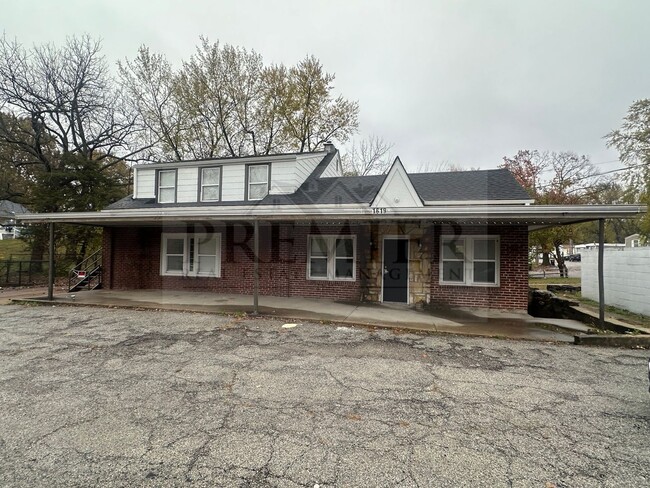 Photo - 1619 N Liberty St Apartment Unit 1619- 1