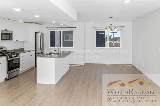 Photo - 82 E Weekes Wy
