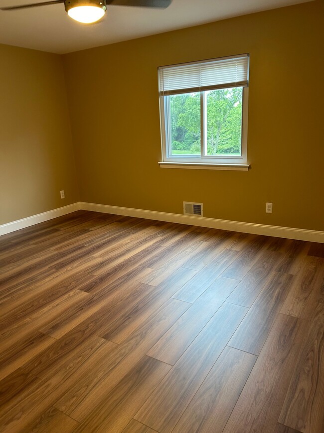 Photo - 13 Inwood Terrace