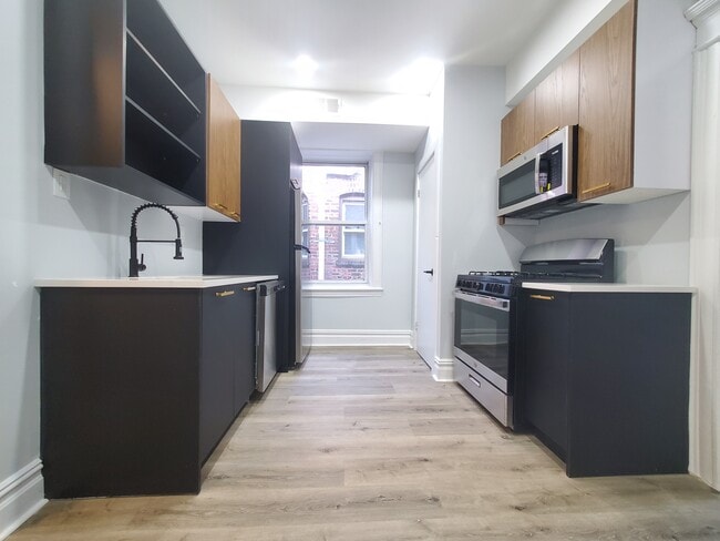 104 Baldwin Ave 3L - 110 Baldwin Ave Unidad 3