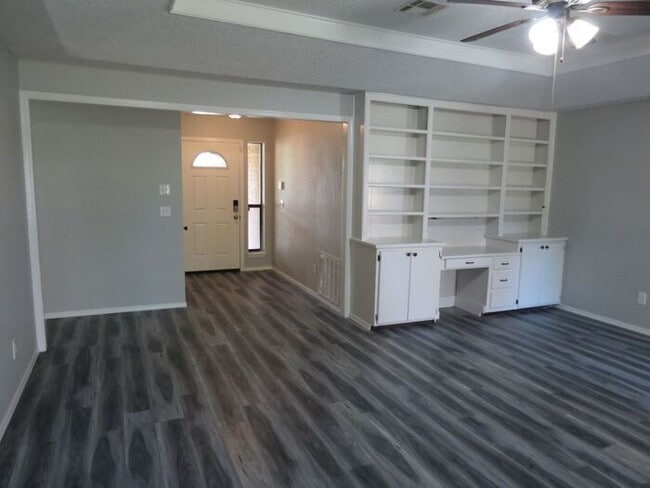 Building Photo - Edmond 4 bed! Rental