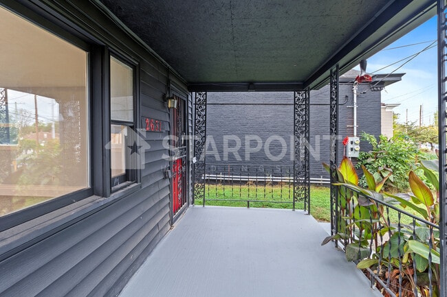 Photo - 2631 Northwestern Pkwy