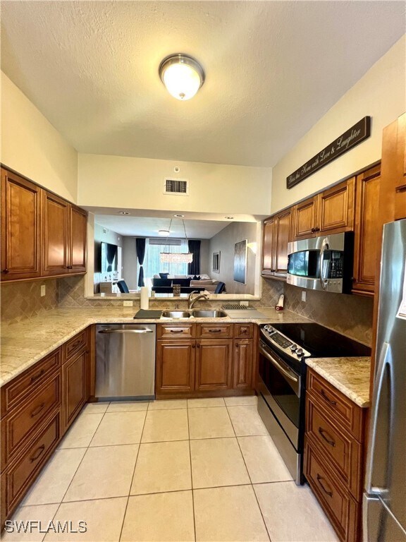 Photo - 3225 Cypress Glen Way Unidad 105