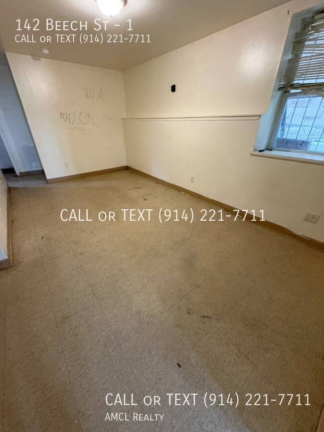 Photo - 142 Beech St Unit 1