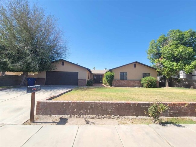 Building Photo - 1340 W 19th St Rental