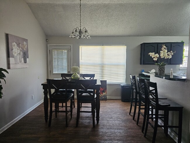 Photo - 99 Harmony Dr W