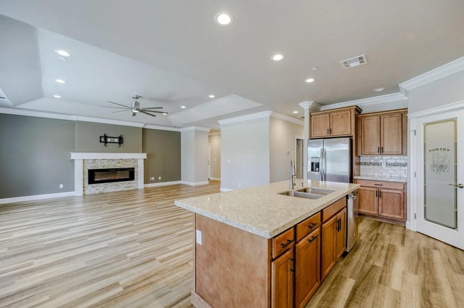 Photo - 4585 Risstay Way