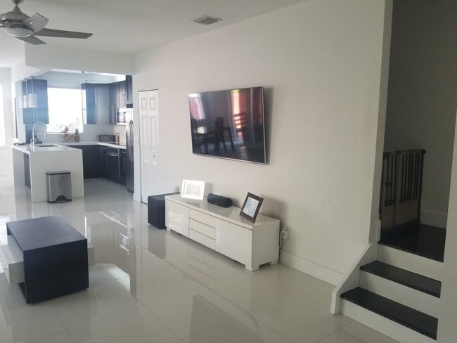 Photo - 15761 SW 42nd St