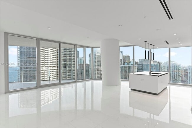 Photo - 300 Biscayne Blvd Way Unit 4007