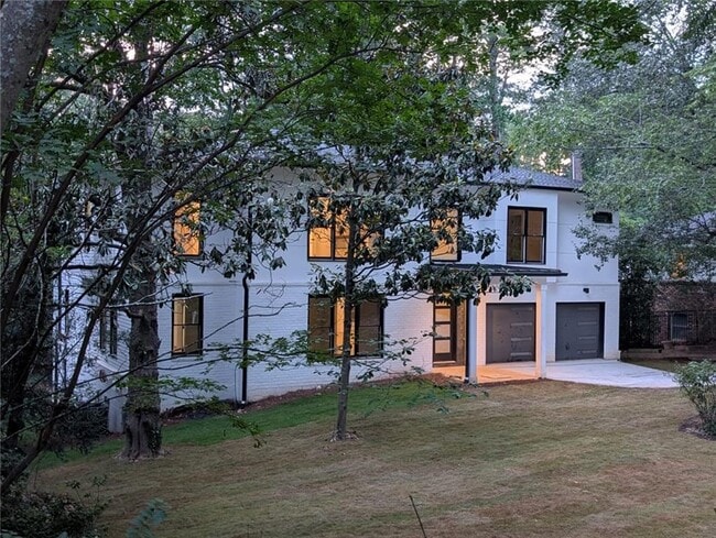 Photo - 3196 Towerview Dr NE