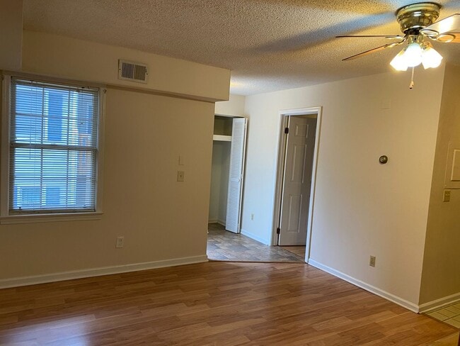 Photo - Barnwell Colony