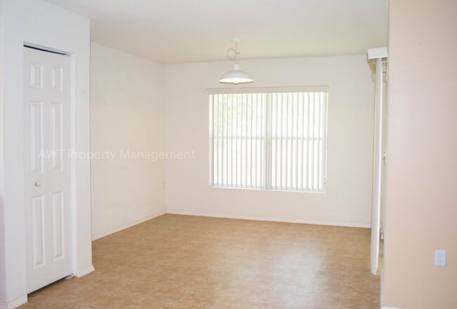 Photo - 58 Pergola Pl