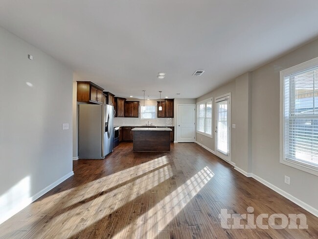 Photo - 1259 Magnum Dr