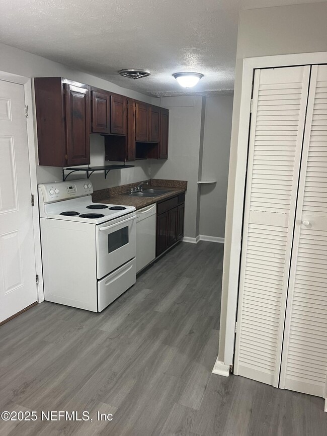 Building Photo - 1764 Mindanao Dr Rental