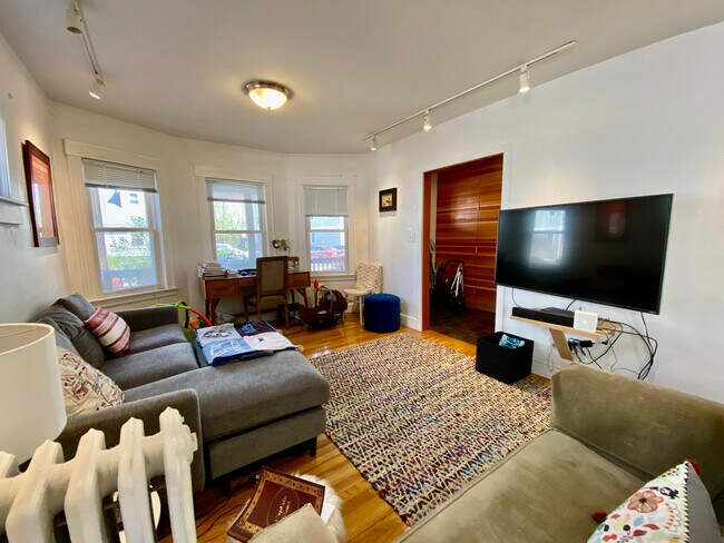 Photo - 39 Westford St Unit 1