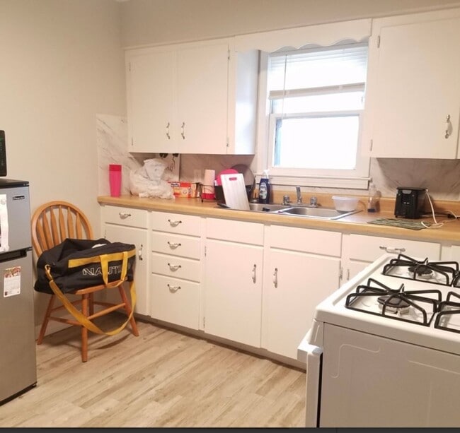 Photo - 110 W Lindburg St Unit 110 W Lindburg Apt 6