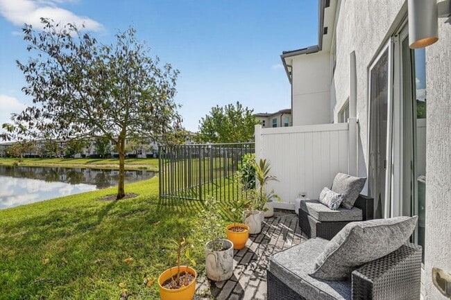 Photo - 4790 Navali Dr