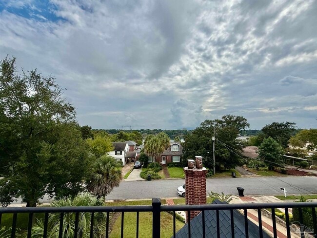 Photo - 1717 Yates Ave