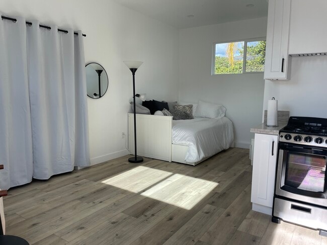 Photo - 6126 Alcove Ave