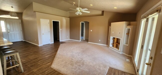 Photo - ALL PROSPECTIVE TENANTS MUST SUBMIT A $58 ...