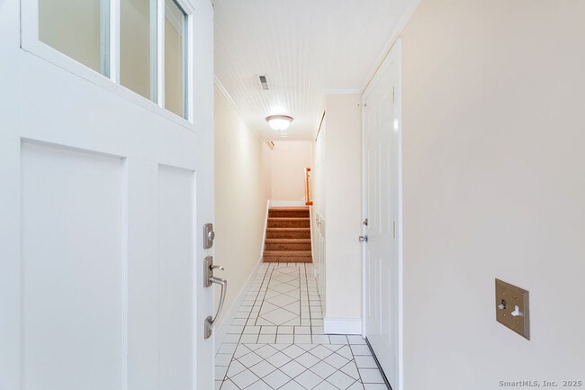 Photo - 13 Lawson Ln Unidad 13