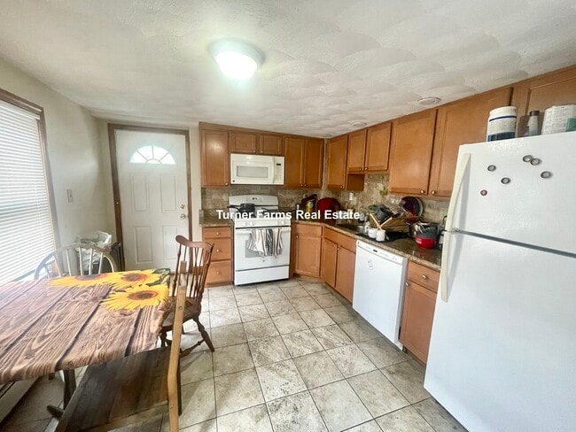 Photo - 585A Somerville Ave Unit 1A