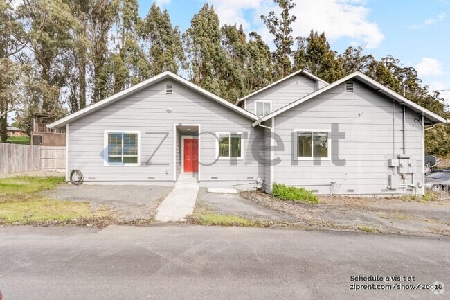 Building Photo - 1035 W Railroad Ave Rental