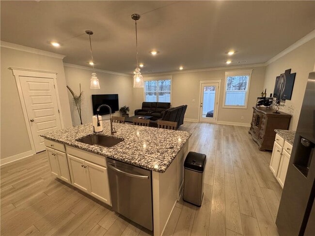 Photo - 220 Depot Lndg Rd