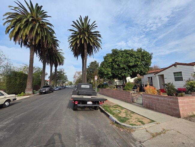 3786 Meier St Unidad House not Apt.