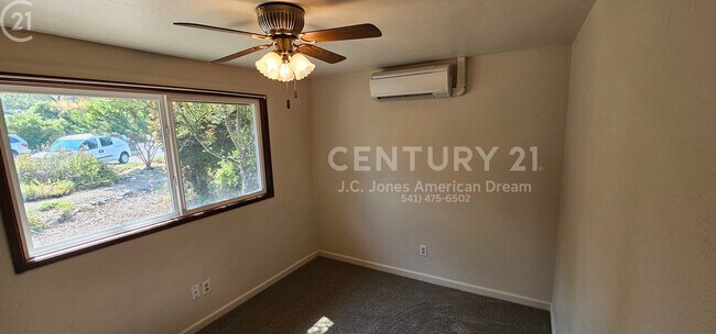 144 Belindy Cir