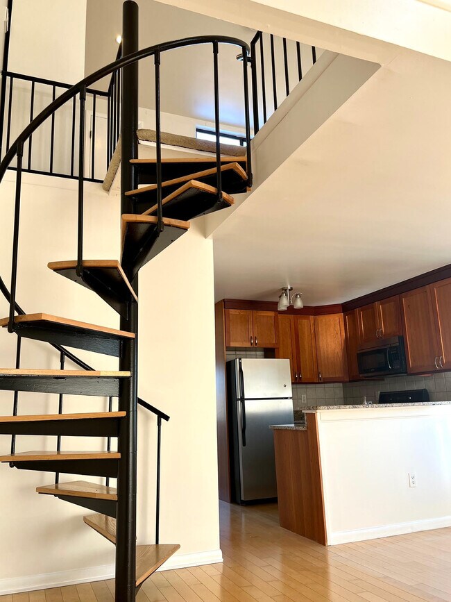 212 W Ridge Mews Condo Unit 212 Condo for Rent in Wood Ridge, NJ