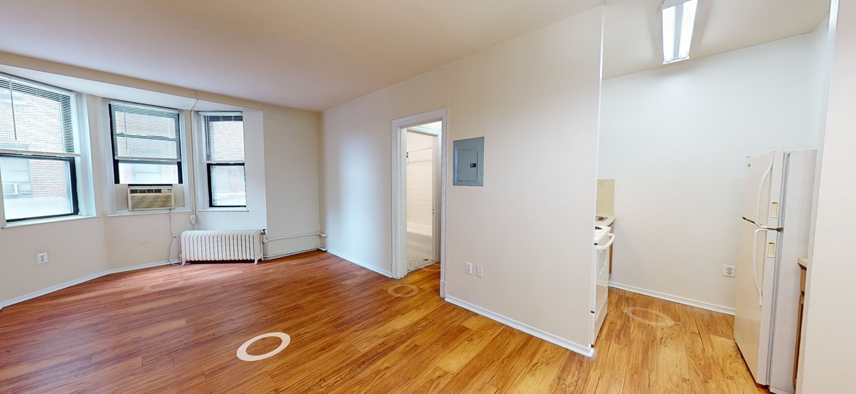Photo - Chestnut Hall Apartments