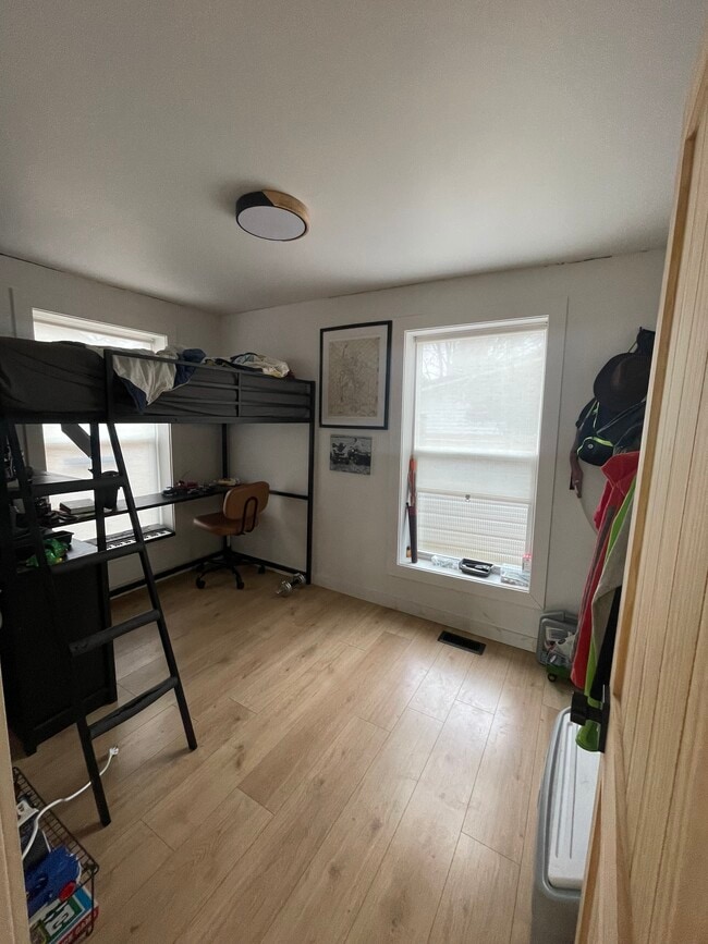 Photo - 419 S Mill St