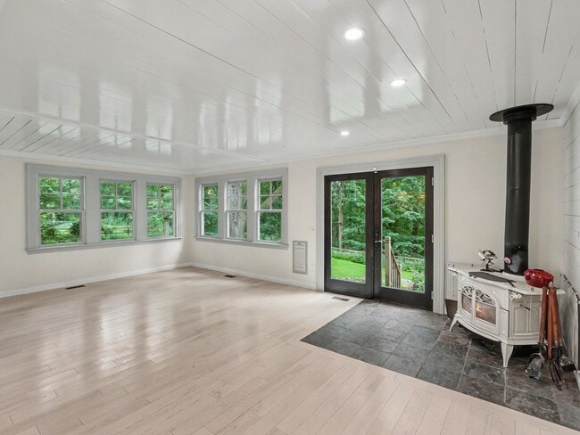 14001 Riker Rd