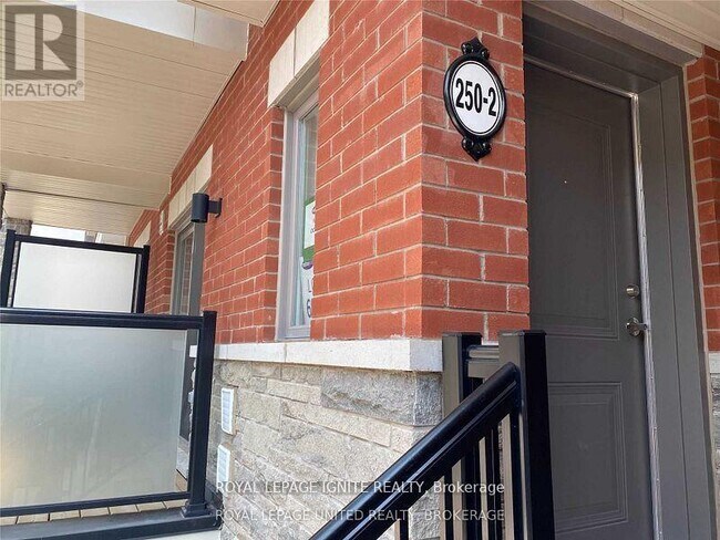 Photo - 250 Lagerfeld Dr