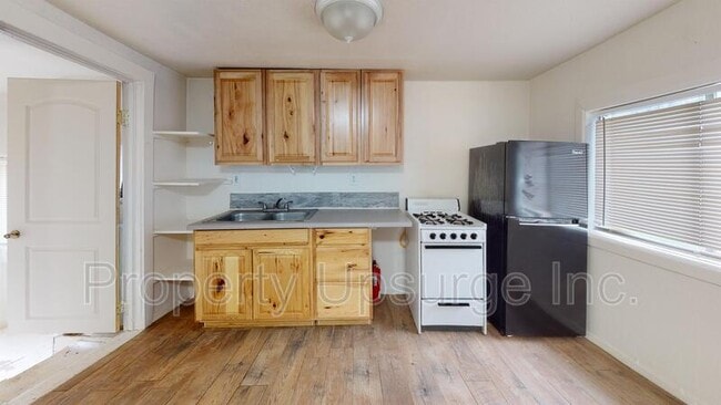 Building Photo - 3613 Shasta Dam Blvd