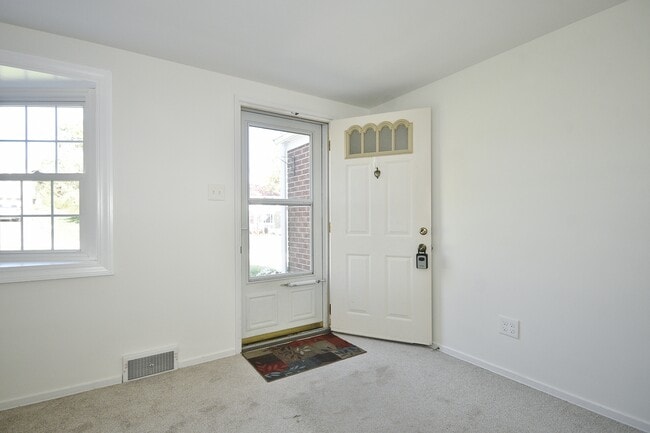 Photo - 5117 Caste Dr