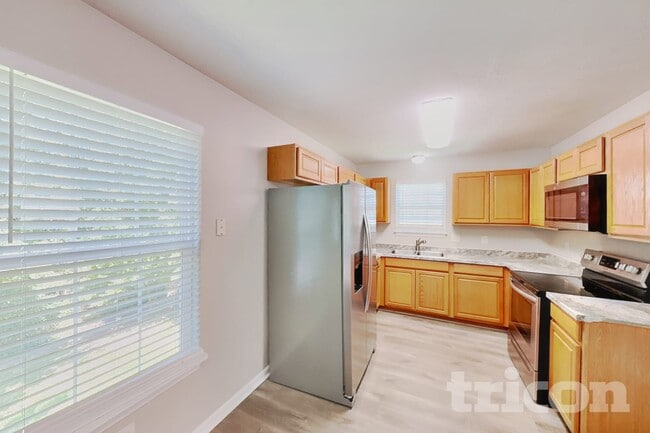Photo - 700 Holland Ridge Dr
