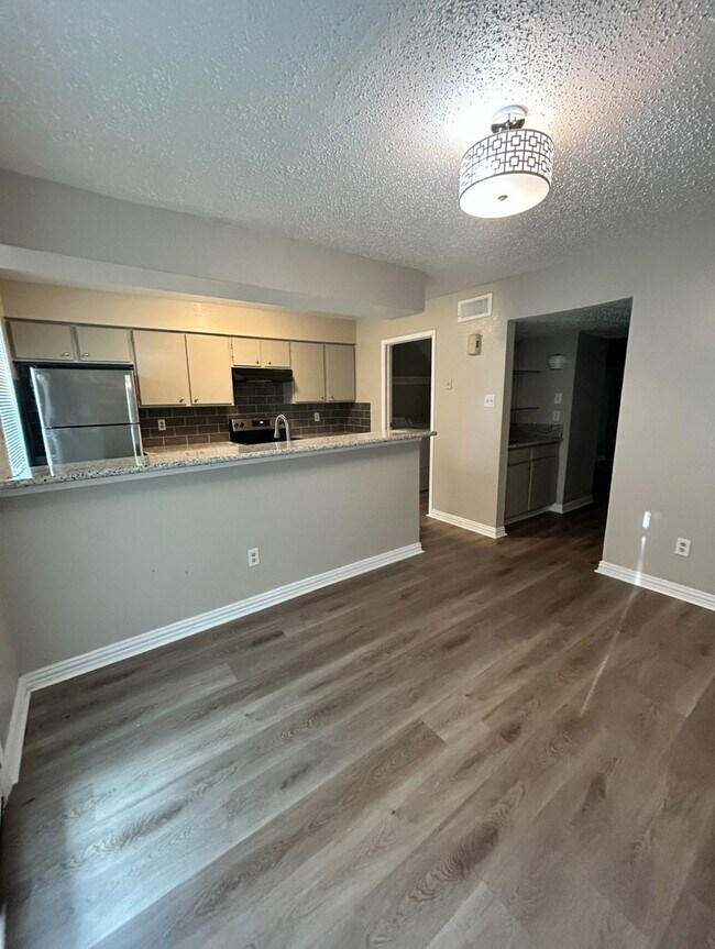 Photo - 3901 Woodchase Dr Unit True